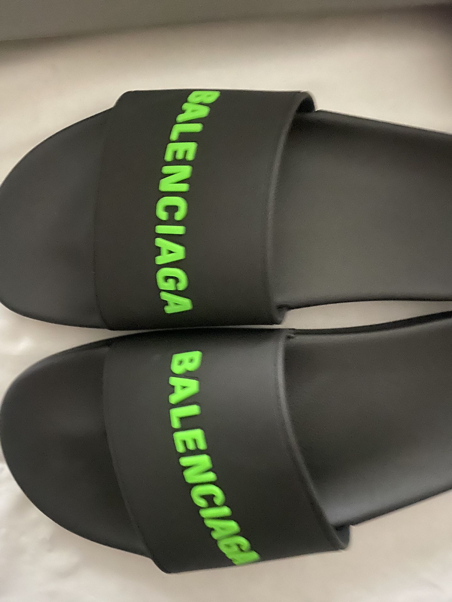 Brand New In Box Balenciaga Slides Unisex M9 W10.5 display picture 1