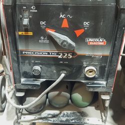 Precision Tig 225 Lincoln Electric Welder 