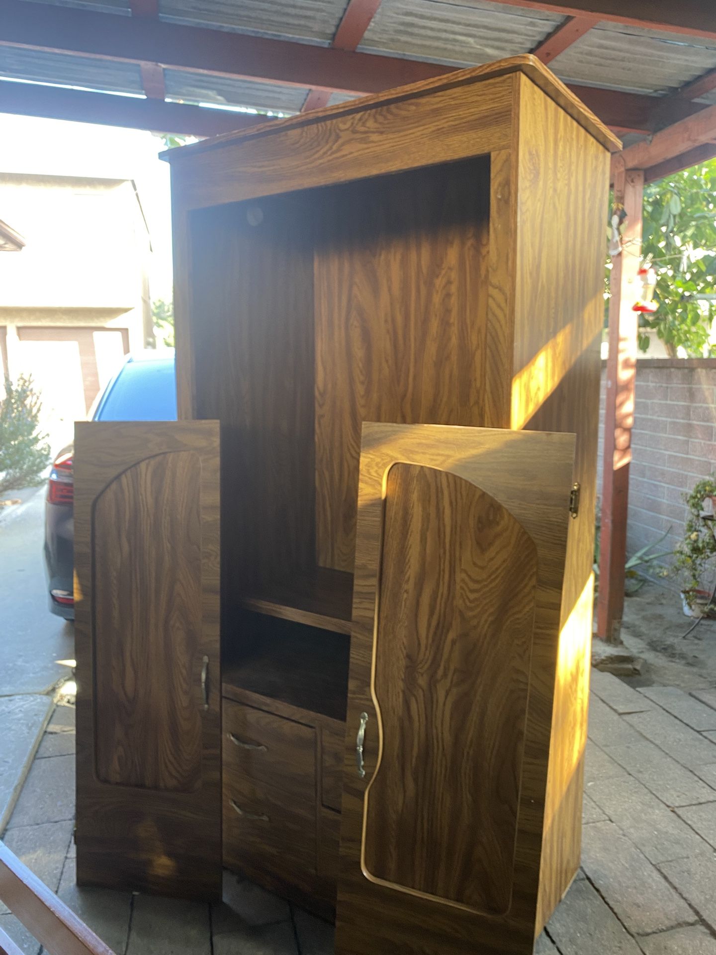 Closet/Dresser// Closer