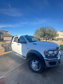 Dodge ram 2022 5500