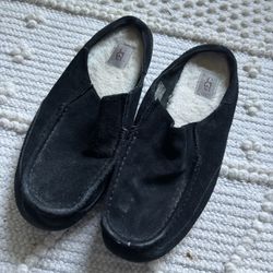 LOW PRICE MOVING- MENS UGGS SIZE 12