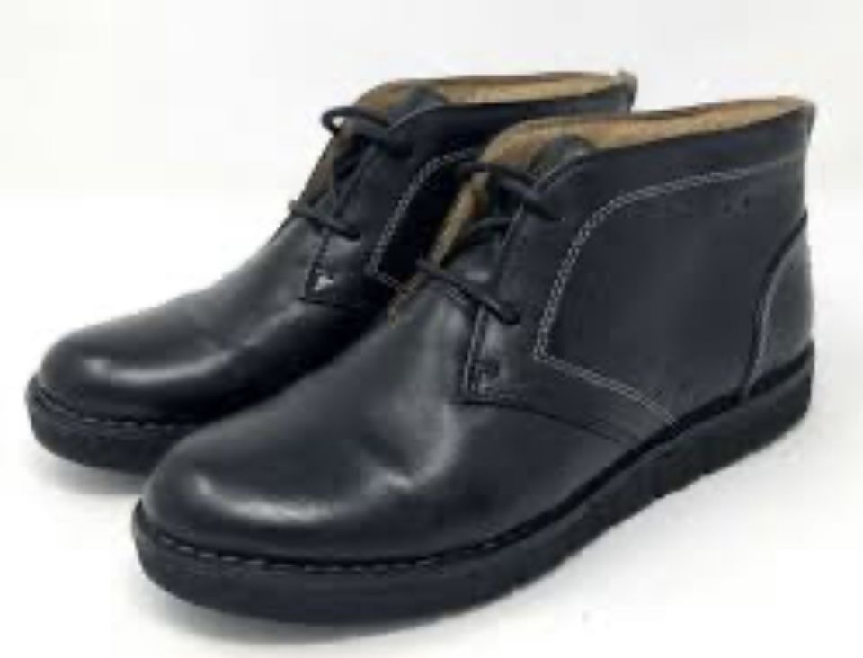 Clarks Boots Size 8 1/2 Woman’s