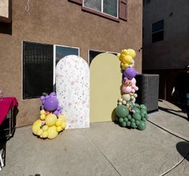 Balloon arch