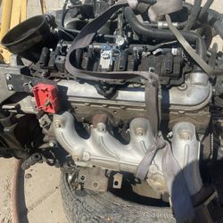Chevy Engine 4.8 L  Complete 