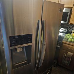 Tri door 33 inch wide Samsung Fridge