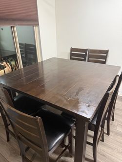 Dining set with 6 chairs and bench