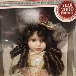Super Scary Halloween Freaky Old Timey Doll Sealed In Box