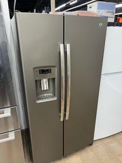 Nice stainless steel double door refrigerator