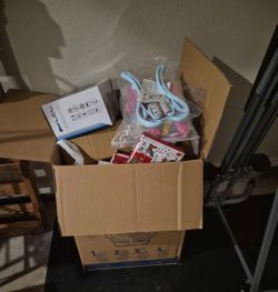 Mystery Pallet / Bulk Lot of Brand New Miscellaneous Household & General Merchandise , electronics