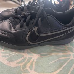 Nike Tiempo Legend 9