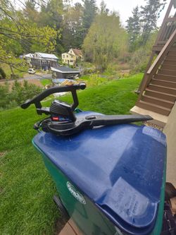 Toro leaf blower like new