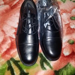 Dockers.  Garfield Dress Shoes