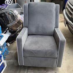 Nursery Glider Rocking Chair