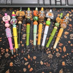 Doorable Pens