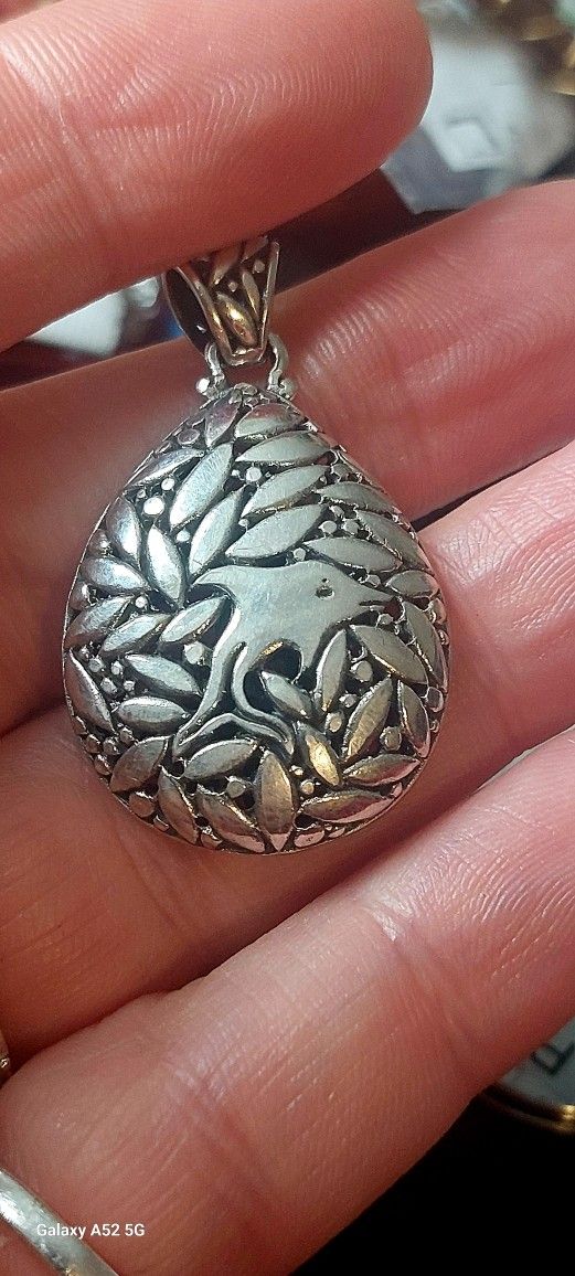 sterling silver dolphins design pendant