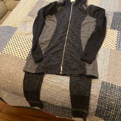 Pantalon y sueter Muy Bonito Y Nuevo Size. S Azul  O Mejor Presio 