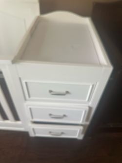 Convertible Bed/ Crib with  Changing Station