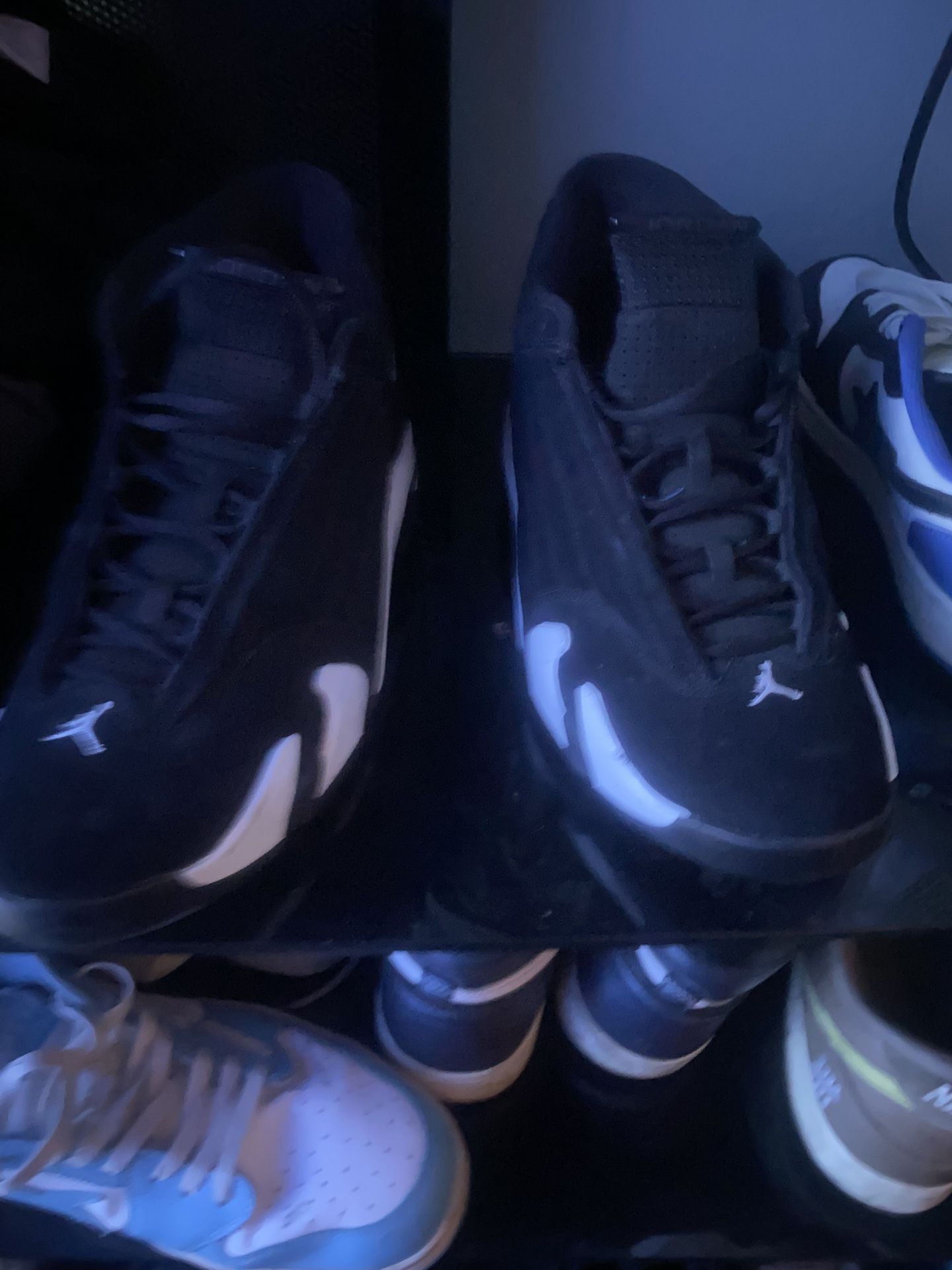 Air Jordan 14 Retro ‘Black And White