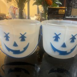 Dutch bros Glow In The dark Halloween Bucket 