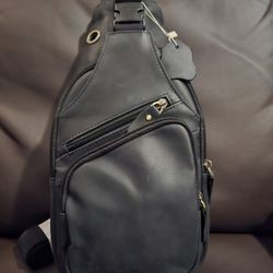 Mens Black Genuine Leather Crossbody/Sling Bag NWOT 