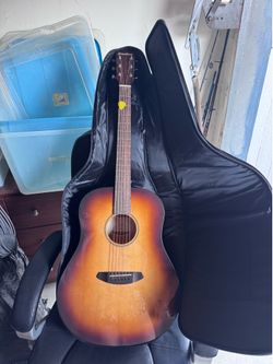 BREEDLOVE acoustic guitar-LIKE NEW!!