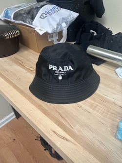 Bucket hat