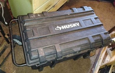 Husky Rolling Tolling Box