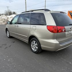 2010 Toyota Sienna