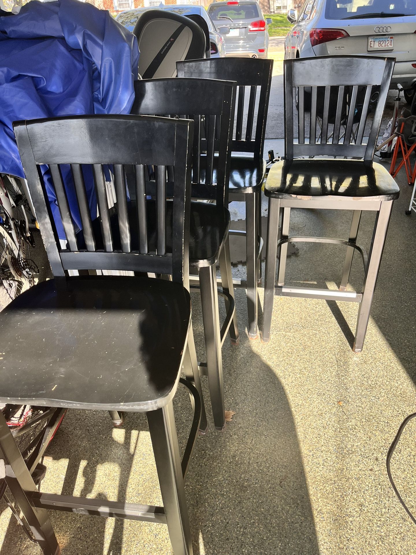 Bar Height Chairs/Stools