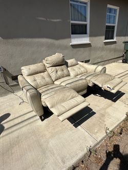FREE Leather Power Reclining Sofa – Works Great – Torrance Pickup