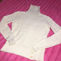 LOFT Size Small Cream Turtleneck Sweater PIT TO PIT: 37” LENGTH: 22”