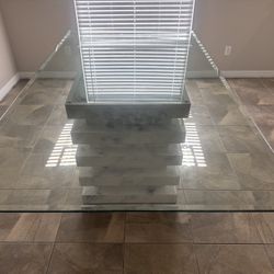 Dining Room Table $300