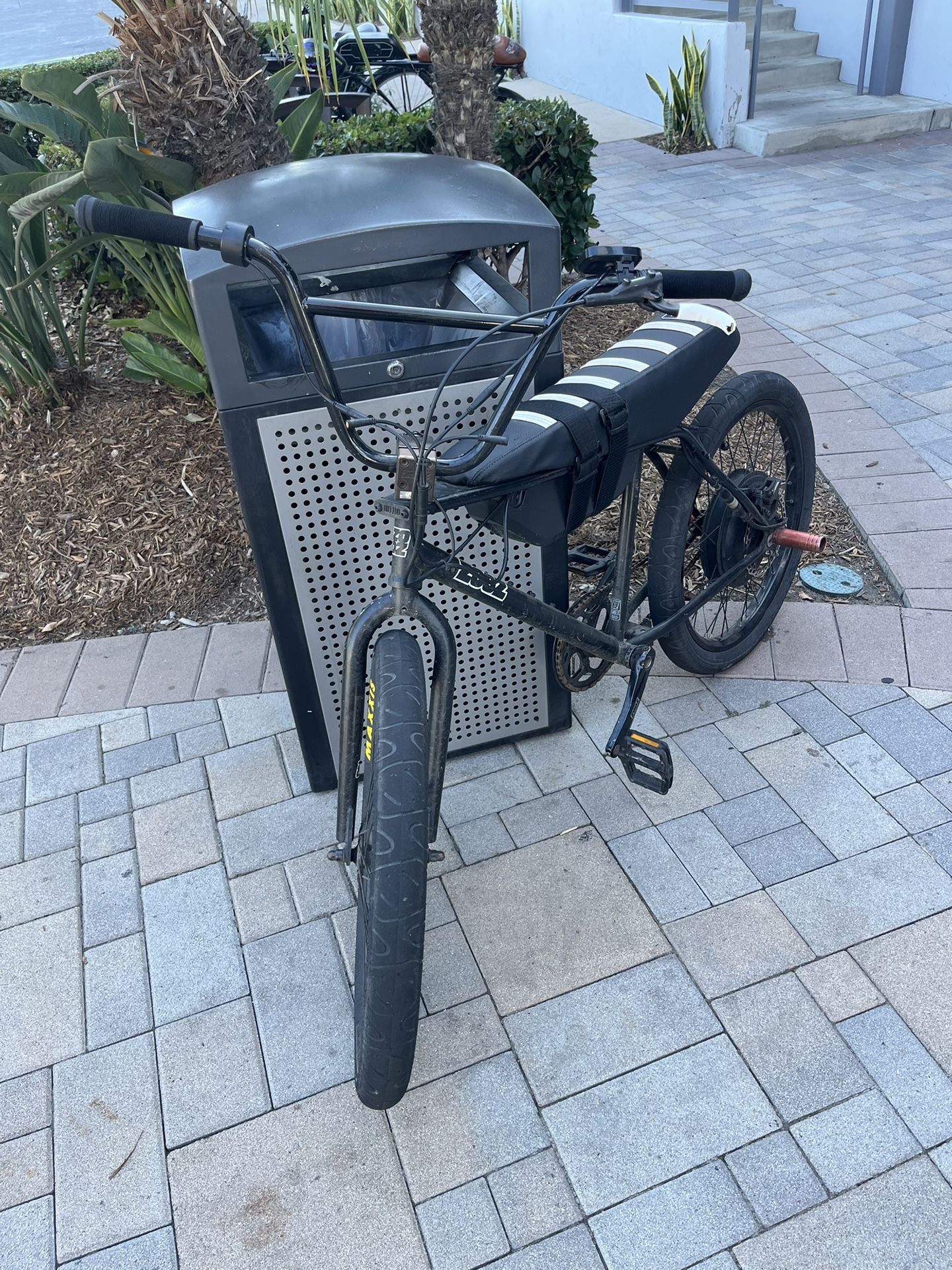 Zooz Uu 1100