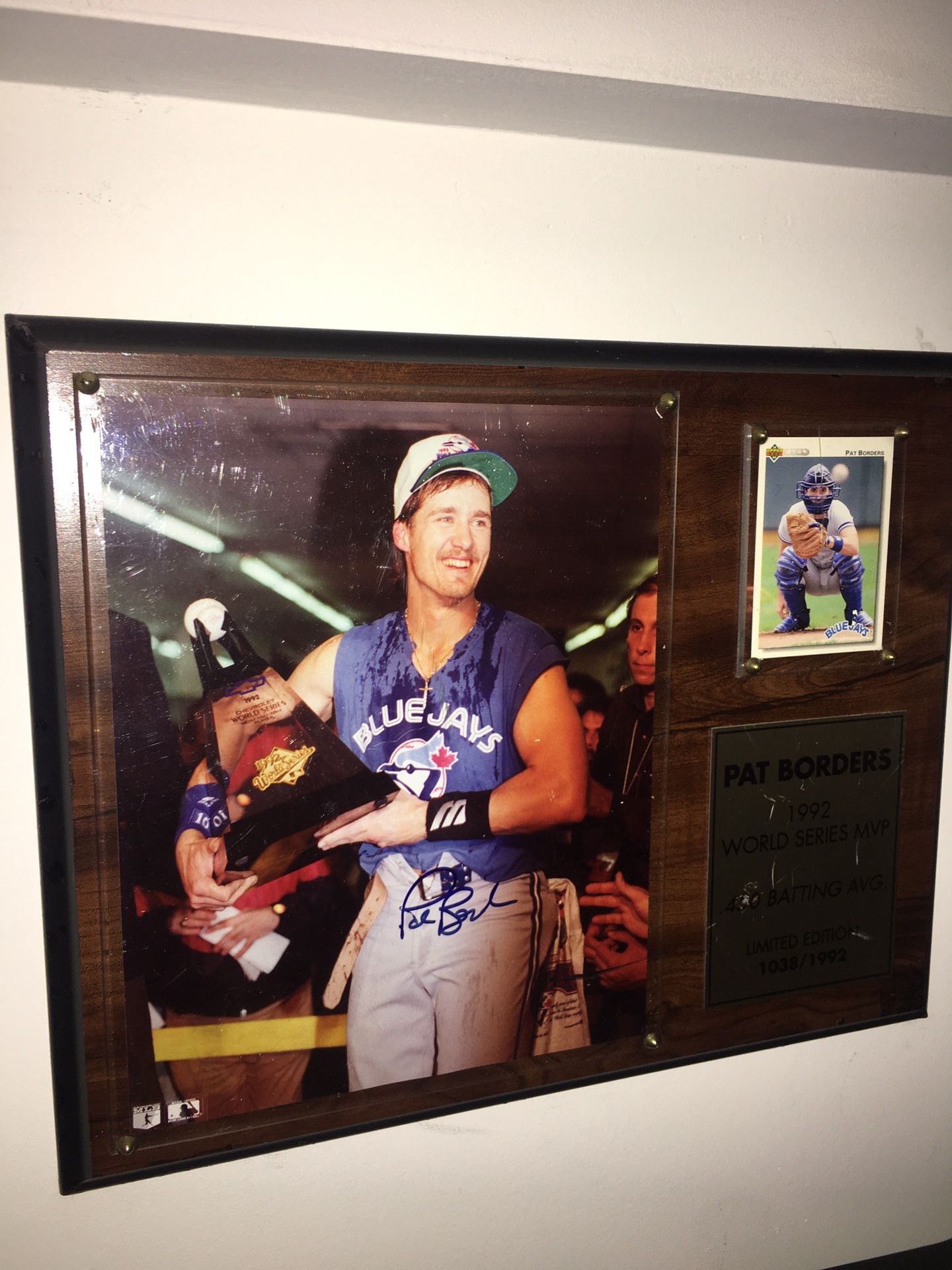 Pat Borders, Toronto Blue Jays 1992 World Series MVP Autographed Plaque.  for Sale in Mount Prospect, IL - OfferUp