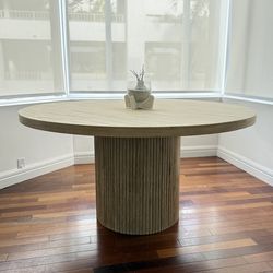 Dinning table
