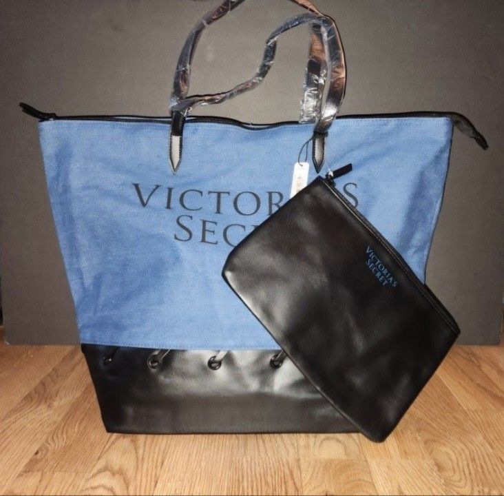 NEW Victoria Secret Weekender Tote W/ Wristlet
