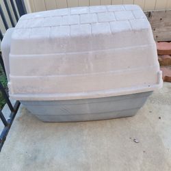 Dog/pet House