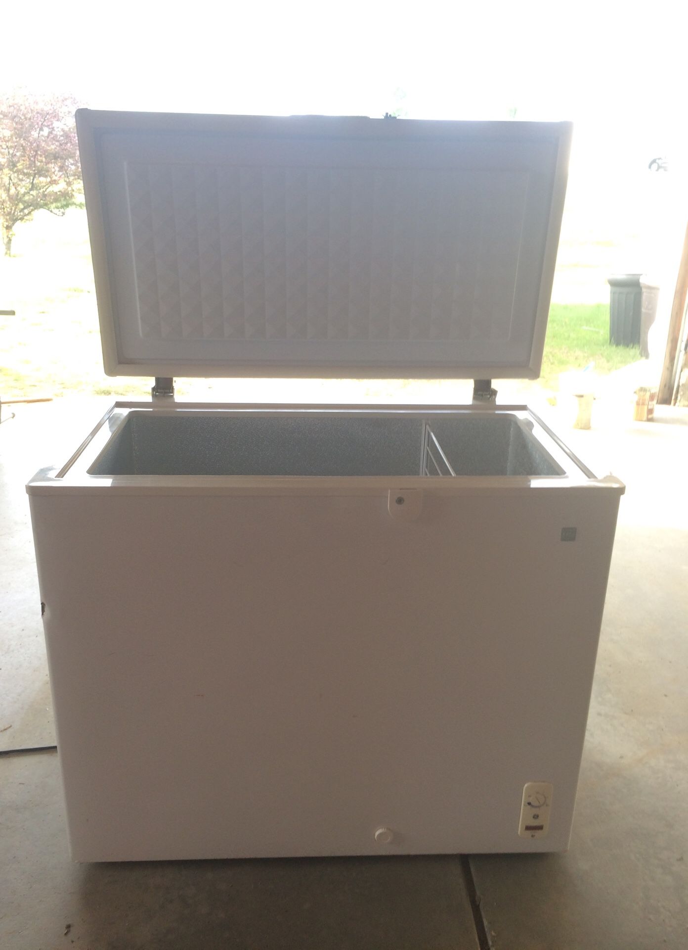 GE chest freezer #fcm7dnawh