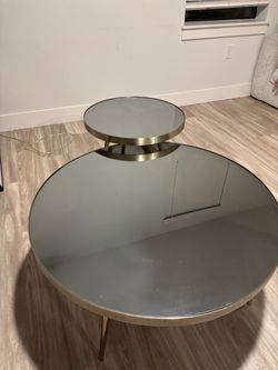 Selling my coffee table with end table