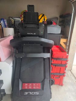Sole Treadmill