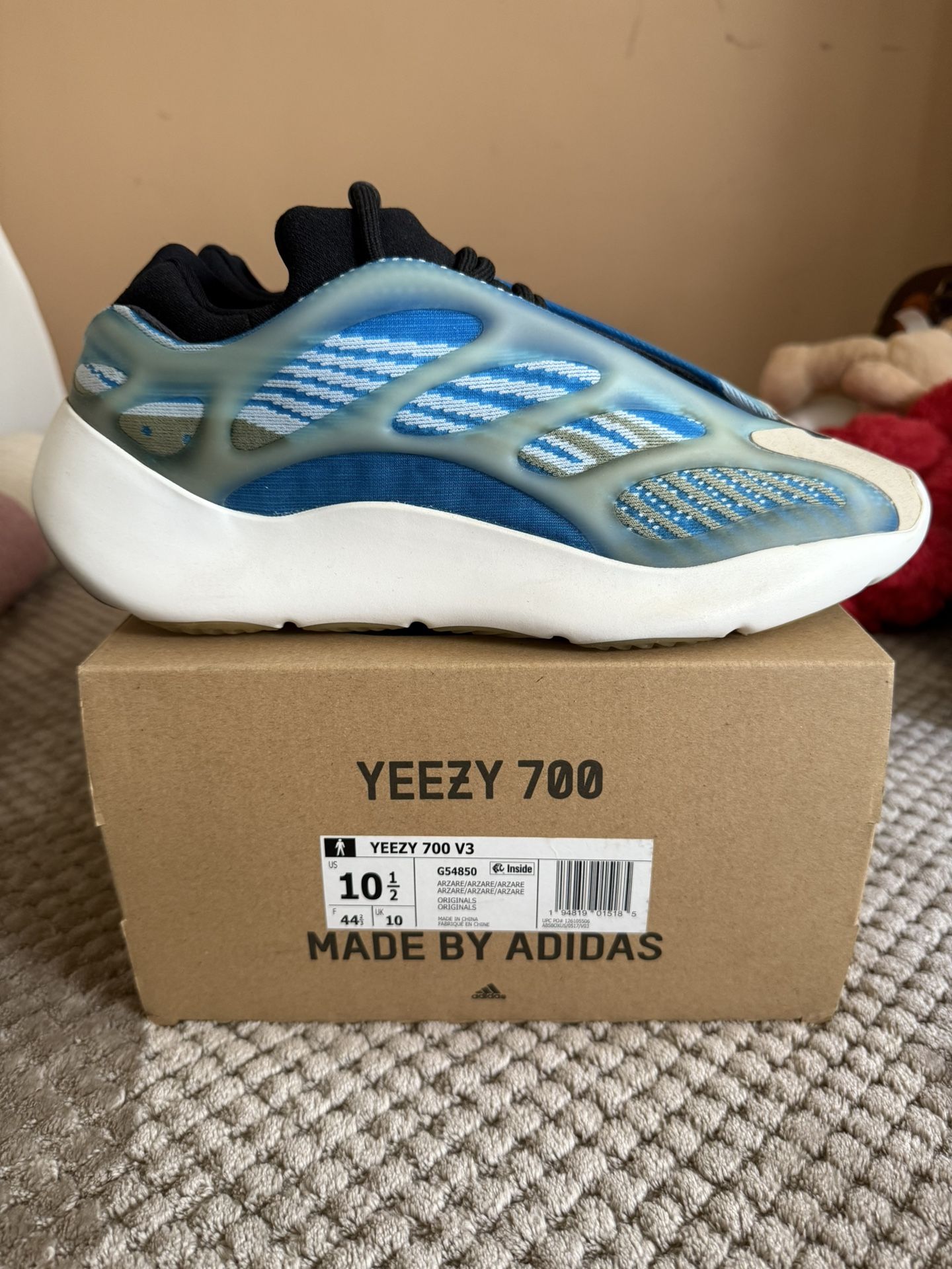 Adidas Yeezy 700 V3 Arzareth