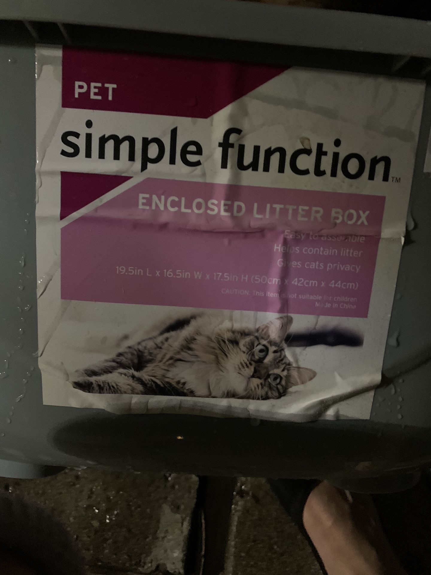 Large Enclosed Litter Box-lightly Used