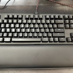 Razer BlackWidow TE Vhroma v2 TKL Mechanical Gaming Keyboard