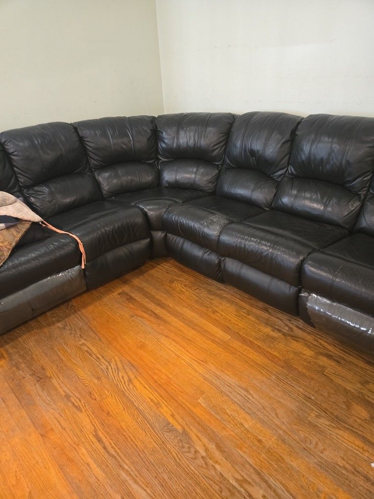 Leather Sectional Sofa Two Manual Recliners 95