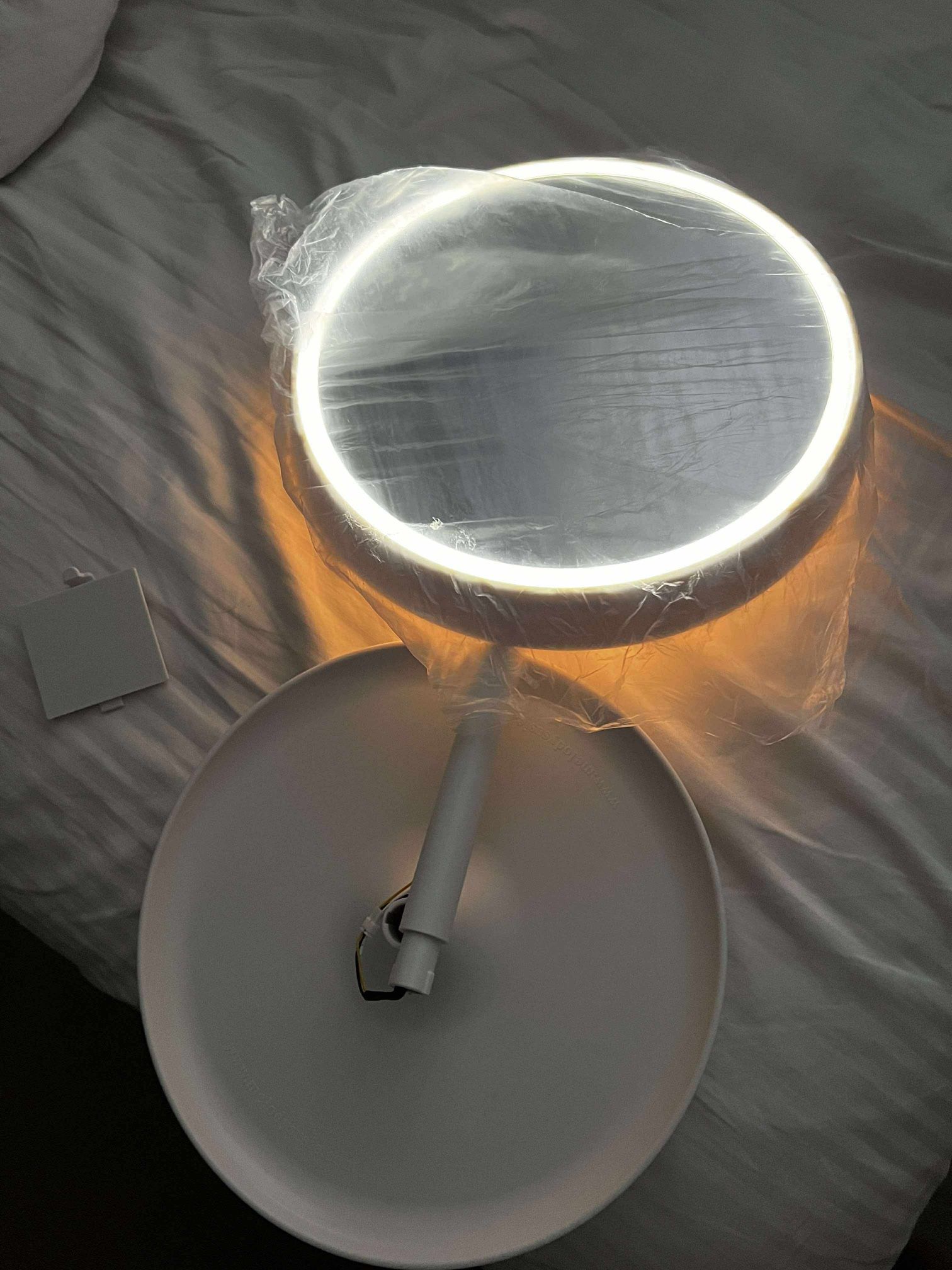 Wholesale Brand New 2-in-1 Mirror Lamp