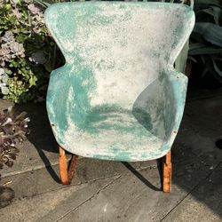 Mid-Century Modern Eames Chair - 1960’s