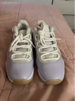 Jordan Air 11 retro low  “pure violet”