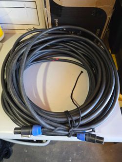 75-foot heavy-duty speaker cable features Neutrik Speakon NL4 connectors with blue locking rings.#H