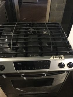 Whirlpool stainless gas range with downdraft/ one year warranty/ free delivery