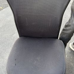 Black Mesh Ergonomic Office Chair 